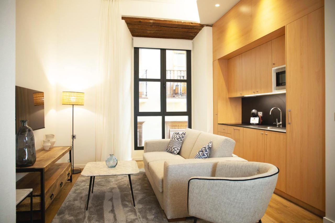 Nqn Aparts & Suites Sevilla Exteriör bild