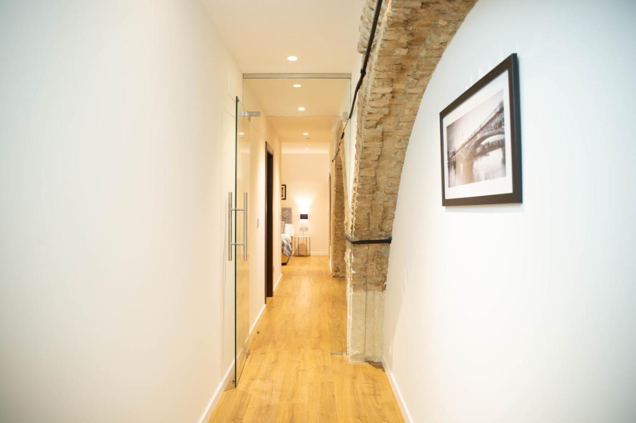 Nqn Aparts & Suites Sevilla Exteriör bild
