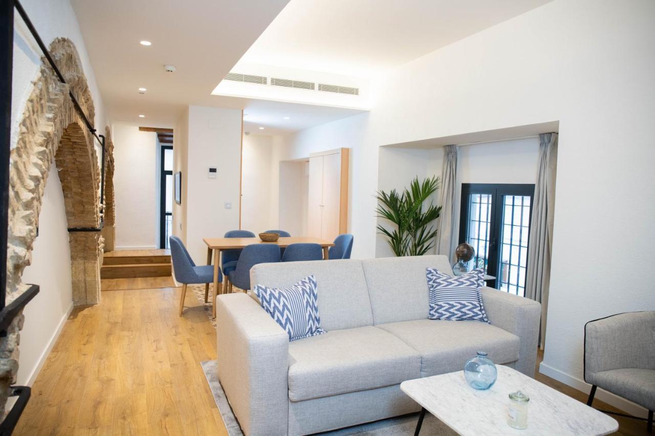 Nqn Aparts & Suites Sevilla Exteriör bild