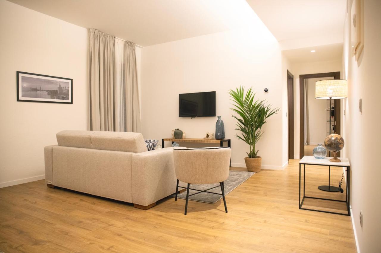 Nqn Aparts & Suites Sevilla Exteriör bild