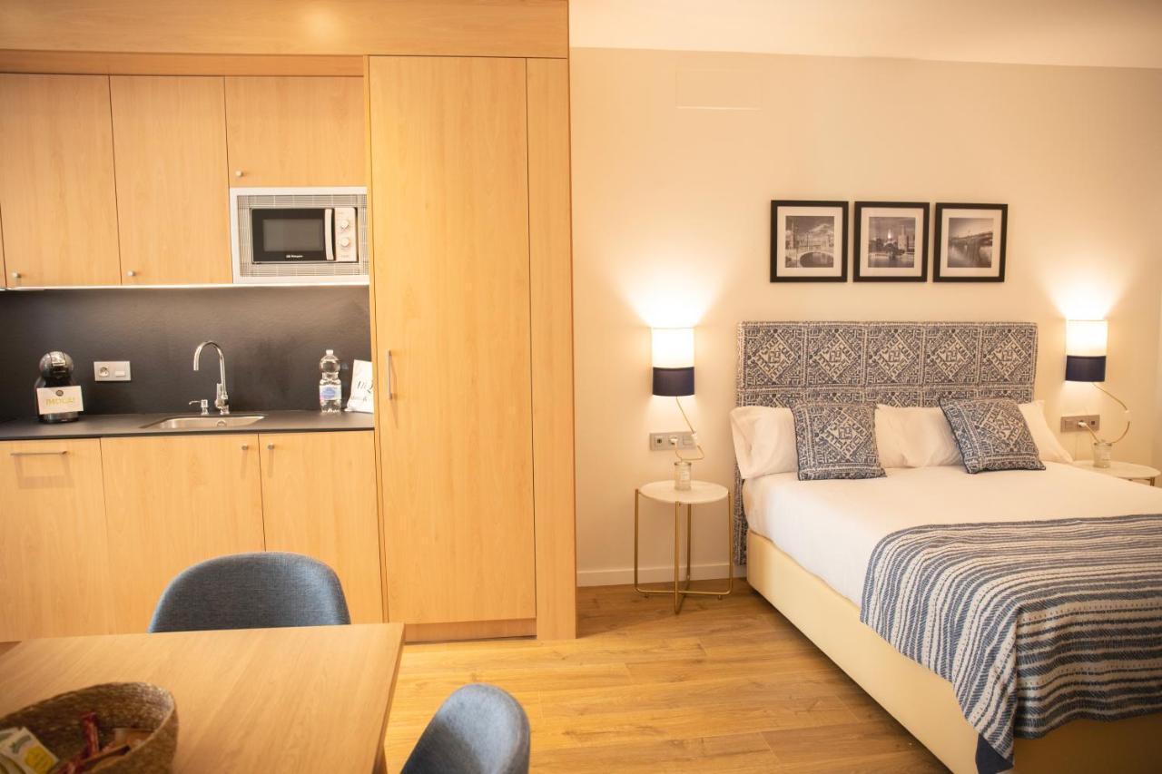 Nqn Aparts & Suites Sevilla Exteriör bild