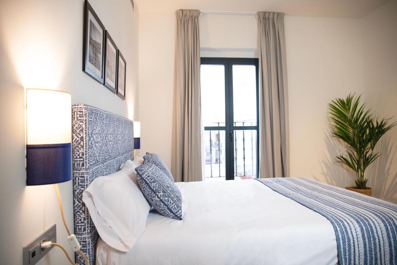 Nqn Aparts & Suites Sevilla Exteriör bild