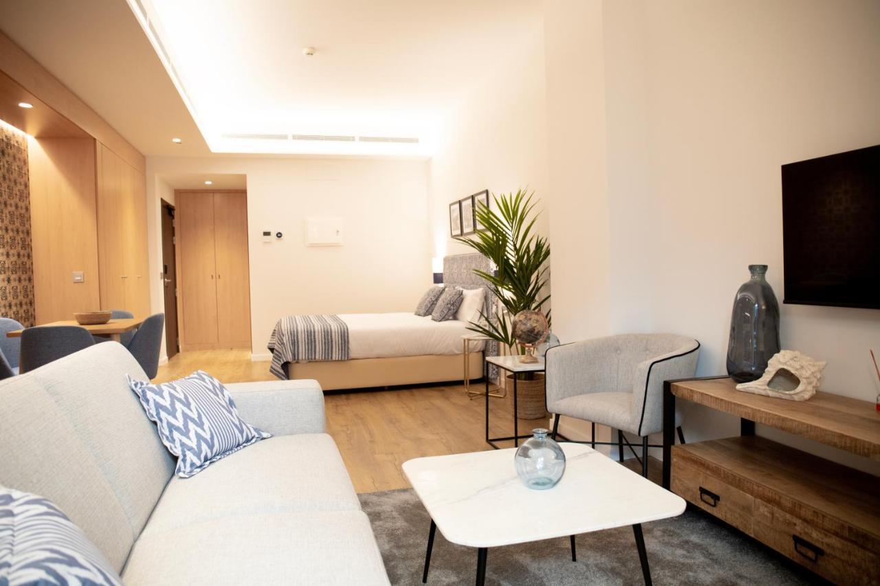 Nqn Aparts & Suites Sevilla Exteriör bild