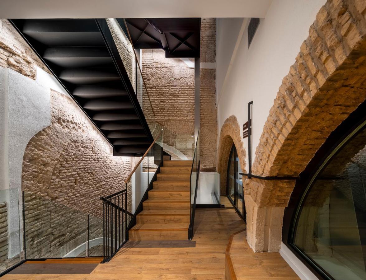 Nqn Aparts & Suites Sevilla Exteriör bild